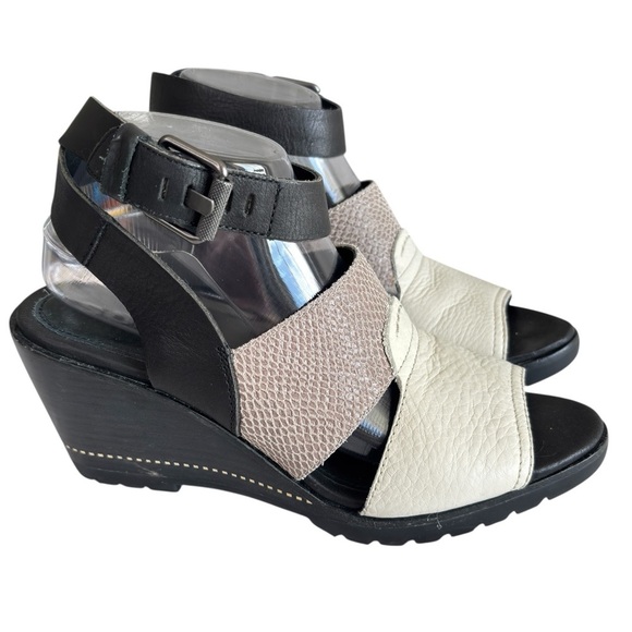 Sorel Shoes - Sorel After Hours Sandal Comfy Strappy Wedge in Black White Grey Leather Size 9
